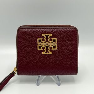 NWT Tory Burch Britten Wallet